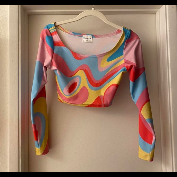 Rainbow long sleeve top! - Picture 1 of 2